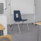 Chaise d'école empilable en polypropylène à dossier ouvert de 18 po