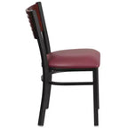 Chaise de salle à manger à dossier en lattes métalliques et siège en vinyle
